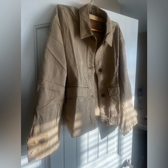 Utility Jacket - Picture 2 of 9